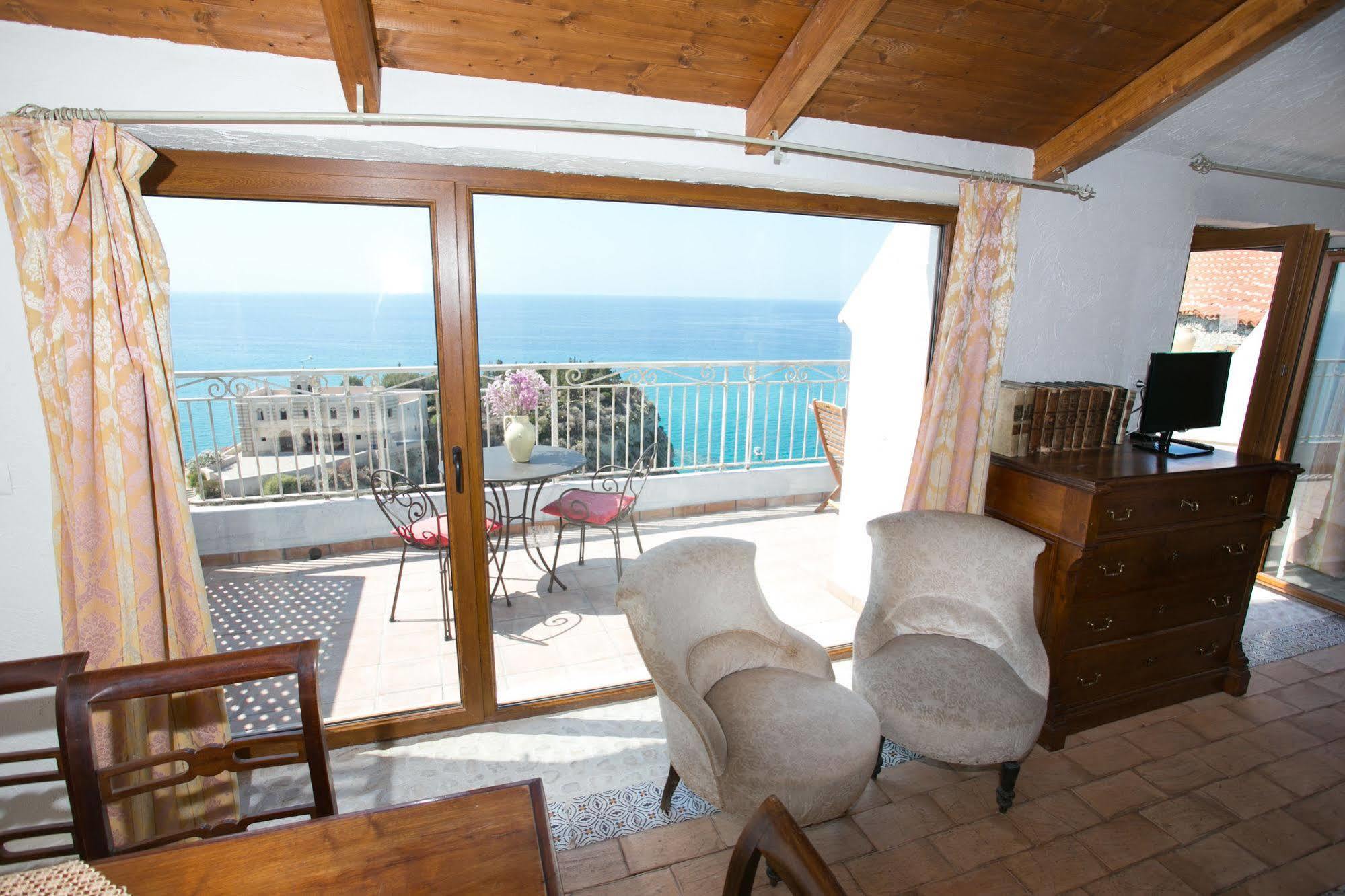 Rocca Delle Clarisse Apartment Tropea Exterior photo