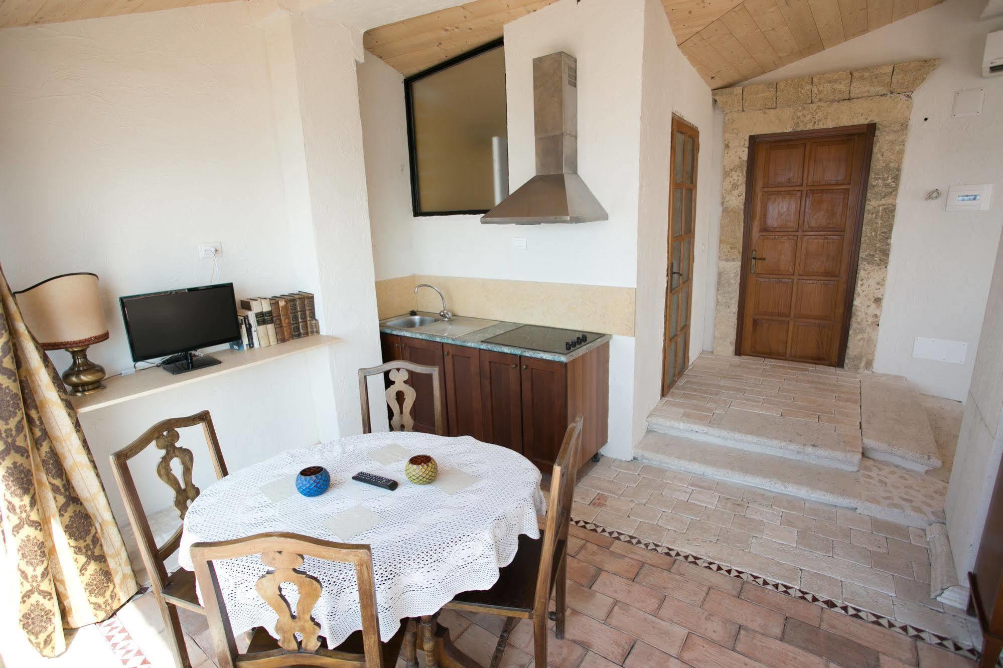 Rocca Delle Clarisse Apartment Tropea Exterior photo
