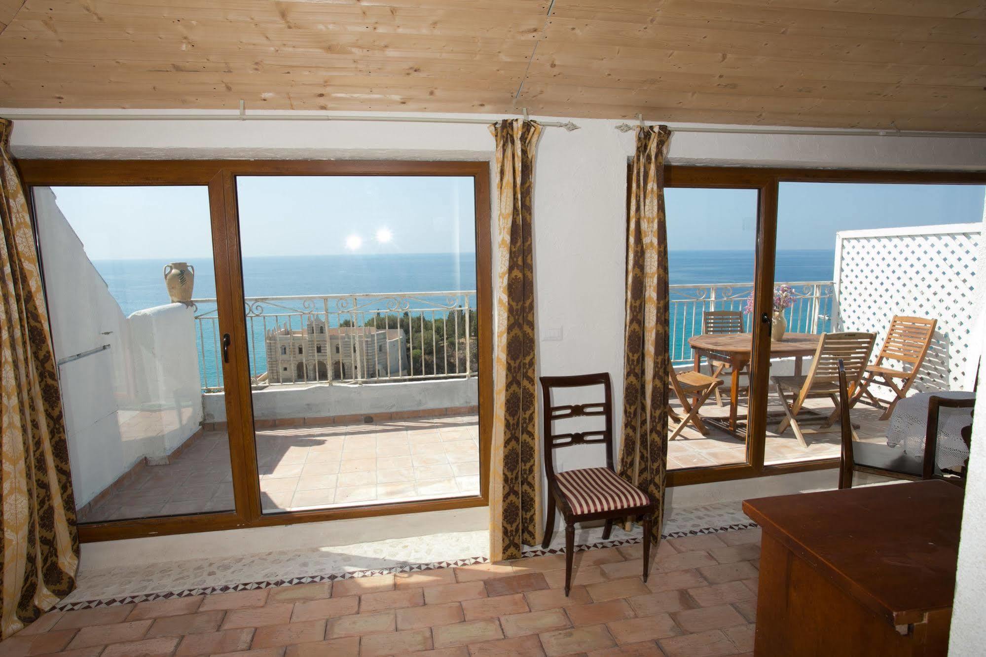 Rocca Delle Clarisse Apartment Tropea Exterior photo