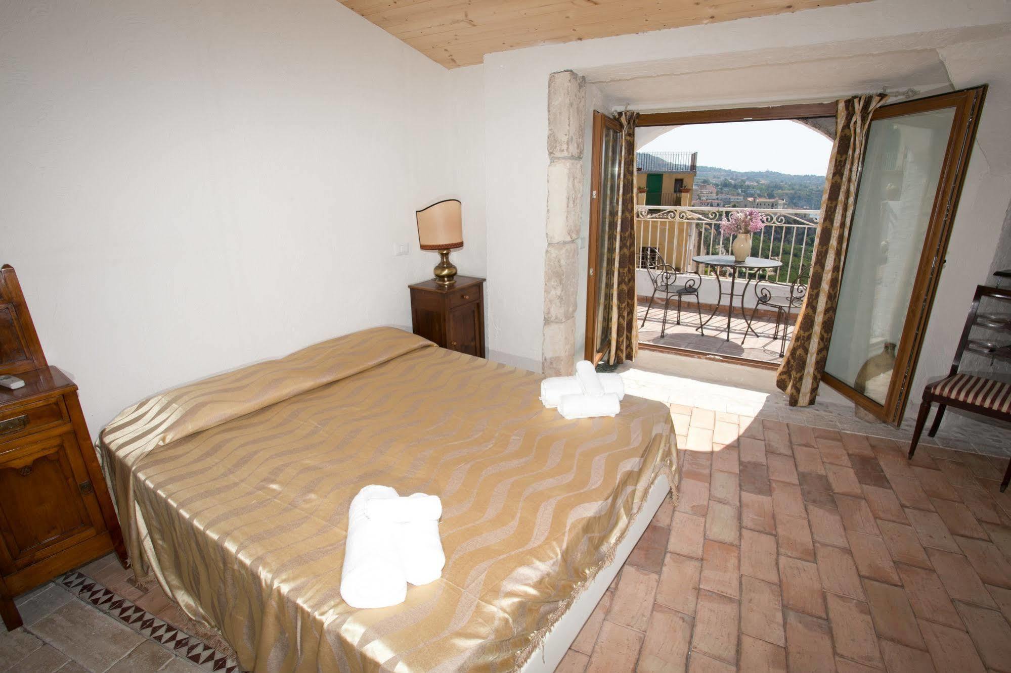 Rocca Delle Clarisse Apartment Tropea Exterior photo